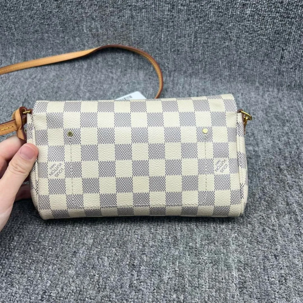 Auth Louis Vuitton Favorite MM White Damier Azur Shoulder Bag 835-110524 - Picture 3 of 16
